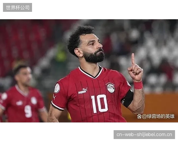 马尔穆什将承担撕开对手防线的重任，为萨拉赫创造得分空间。